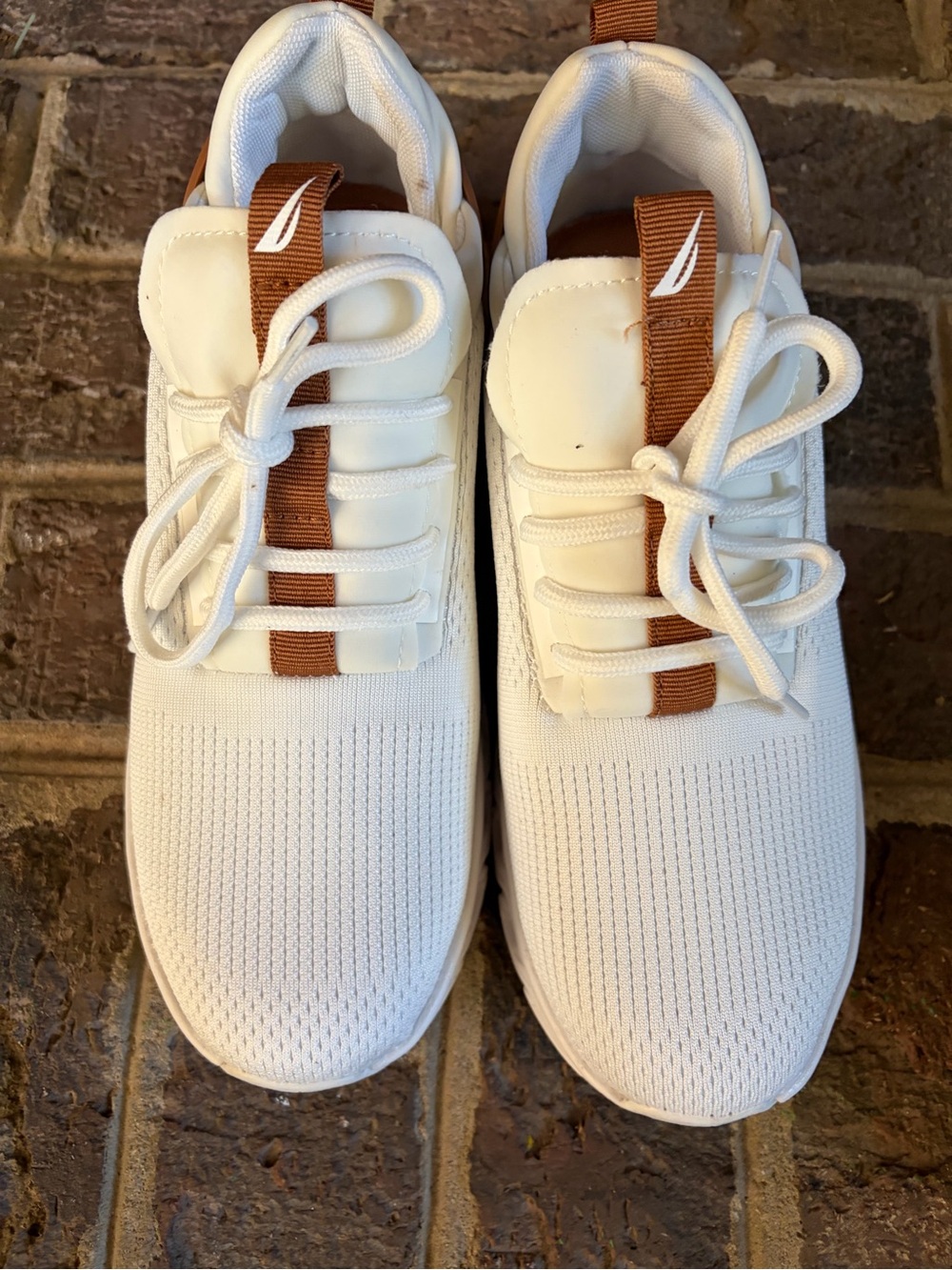 Nautica Women’s White Sneakers with Tan Accents - Picture 5 of 7